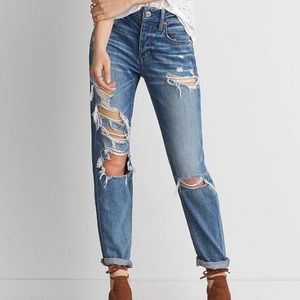 American eagle tomgirl ripped jeans